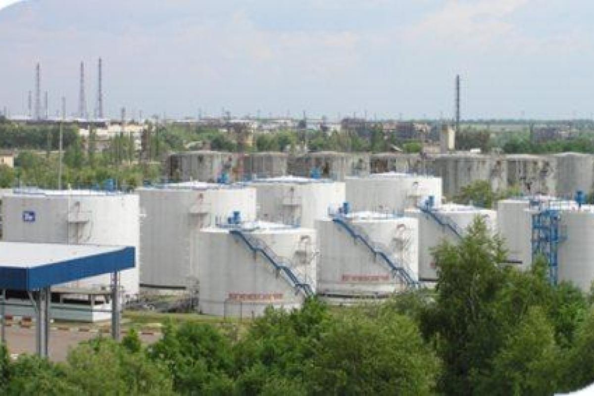 Швейцарская компания выкупила у россиян нефтебазу под Лисичанском Швейцарская компания выкупила у россиян нефтебазу под Лисичанском