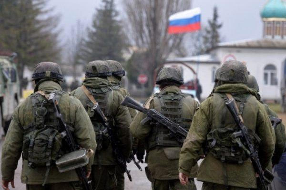 Сазонов: В настоящий момент в Кремле есть два конкурирующих сценария по Донбассу Сазонов: В настоящий момент в Кремле есть два конкурирующих сценария по Донбассу