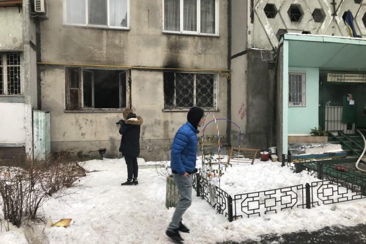 В Киеве произошел пожар, в результате которого один человек погиб, еще двое получили ранения В Киеве произошел пожар, в результате которого один человек погиб, еще двое получили ранения