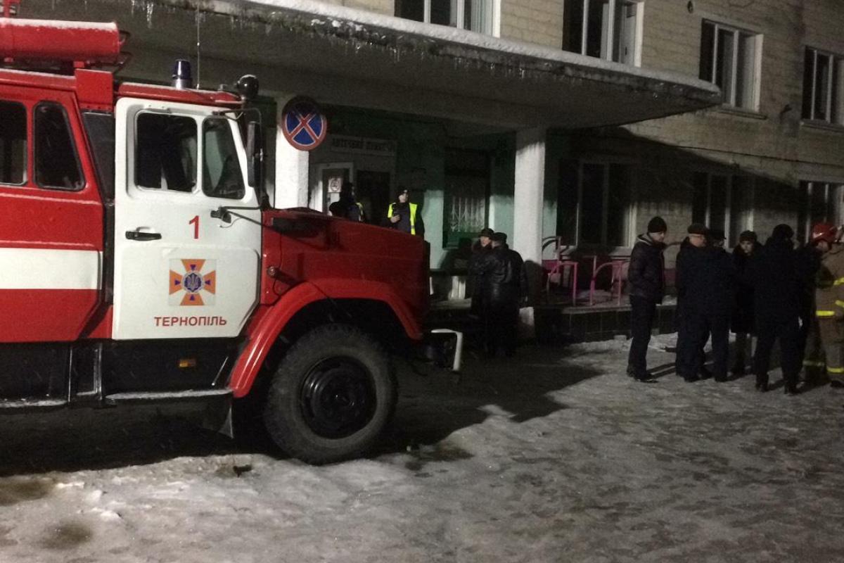 Пожар в больнице Тернополя: спасены 18 человек