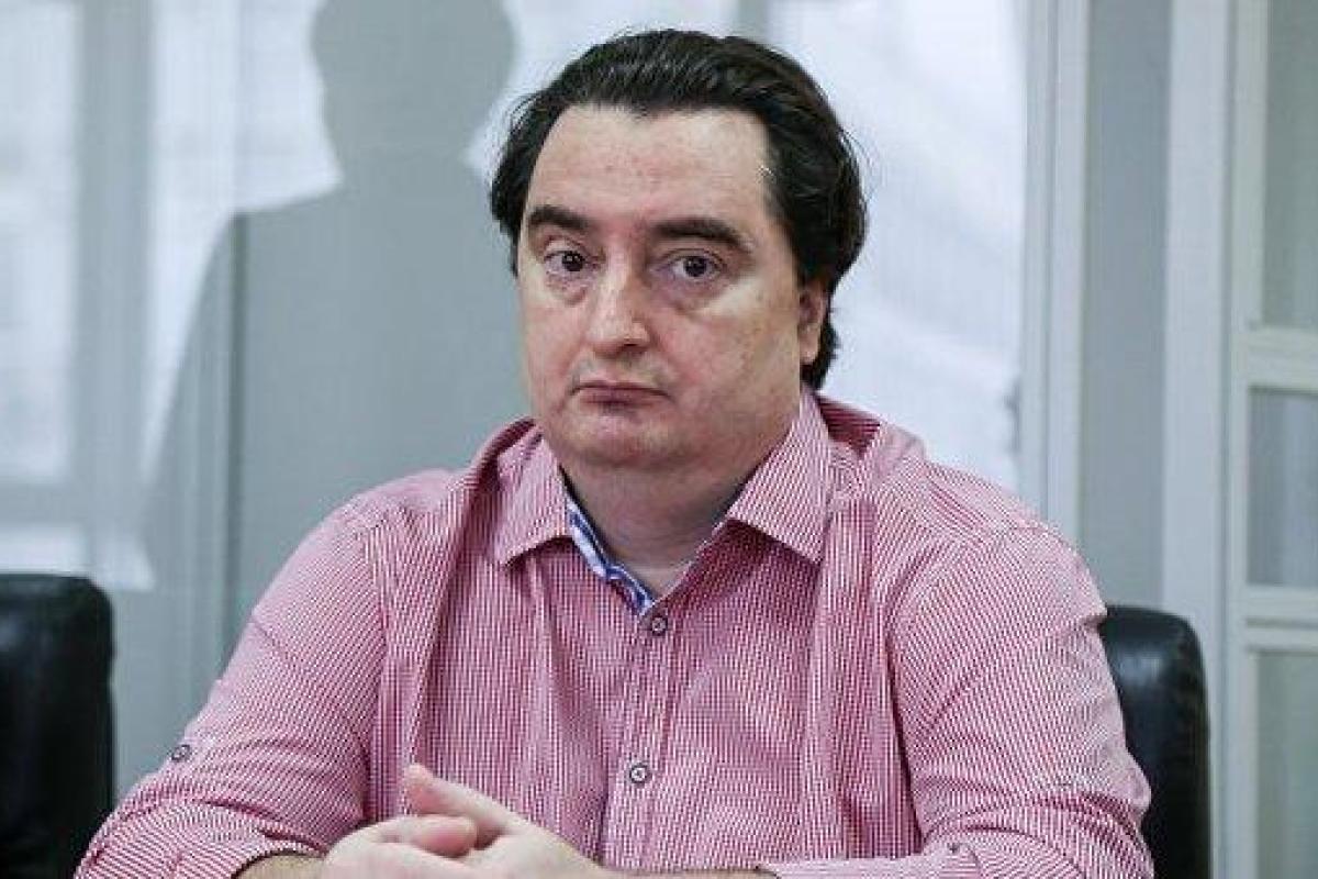 Скандальный главред «Страны» Гужва сбежал из Украины Скандальный главред «Страны» Гужва сбежал из Украины