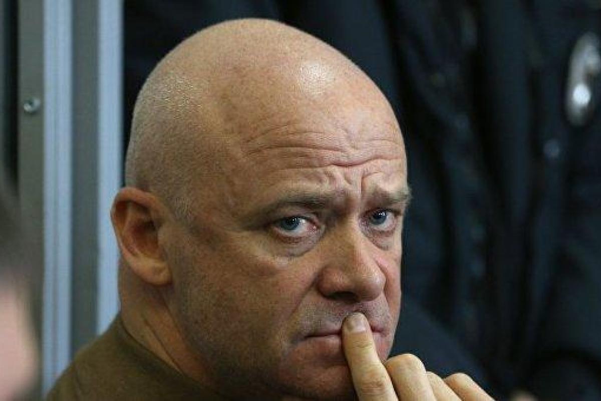В сети появилось видео, как Труханов бежал из здания суда В сети появилось видео, как Труханов бежал из здания суда