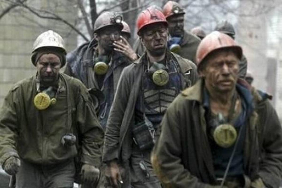 На Донетчине шахтеры заблокировали дороги На Донетчине шахтеры заблокировали дороги