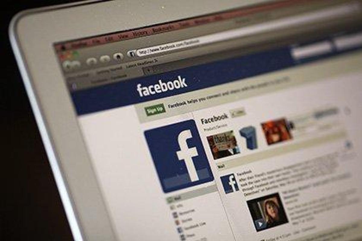 "Извините, что-то пошло не так": В соцсетях Facebook и Instagram произошел сбой "Извините, что-то пошло не так": В соцсетях Facebook и Instagram произошел сбой