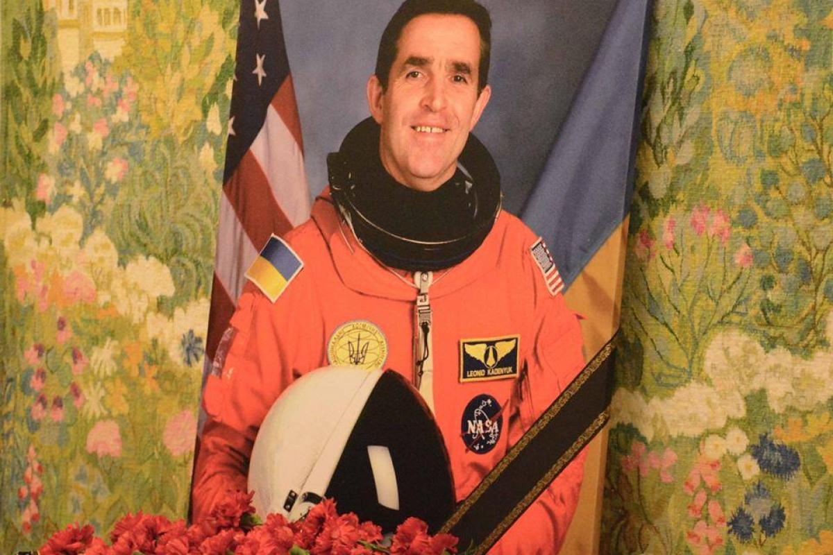 В Киеве прощались с космонавтом Леонидом Каденюком: опубликованы фото В Киеве прощались с космонавтом Леонидом Каденюком: опубликованы фото