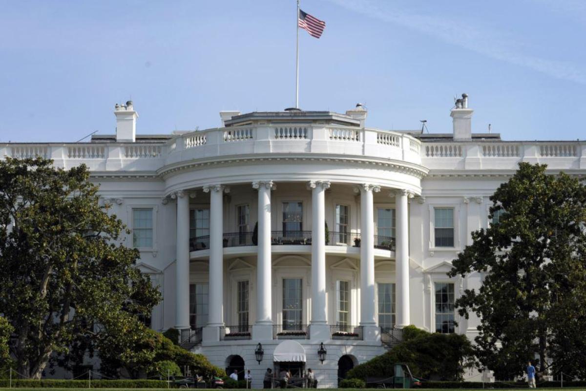 Эксперт: Белый дом пообещал быть «жестким» в отношениях с Россией