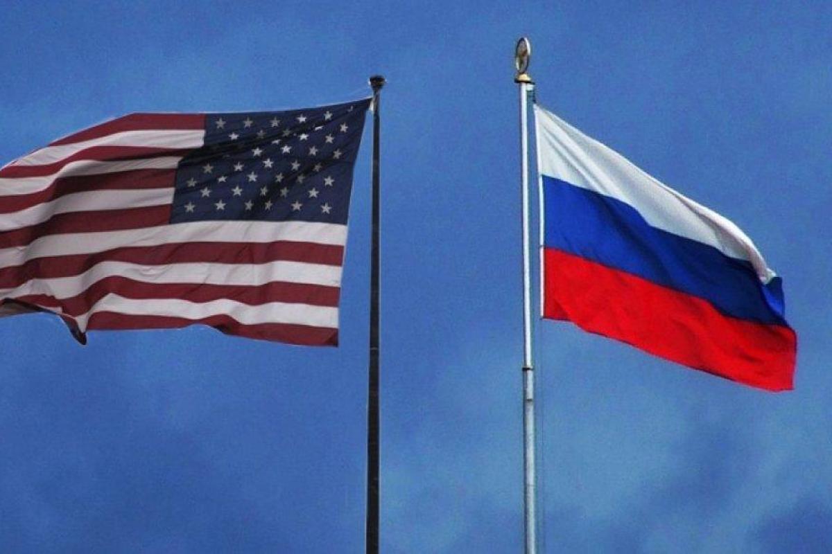 "Путин возьмет деньги у простого российского народа, и этим все компенсирует", - эксперт о "кремлевском докладе" "Путин возьмет деньги у простого российского народа, и этим все компенсирует", - эксперт о "кремлевском докладе"
