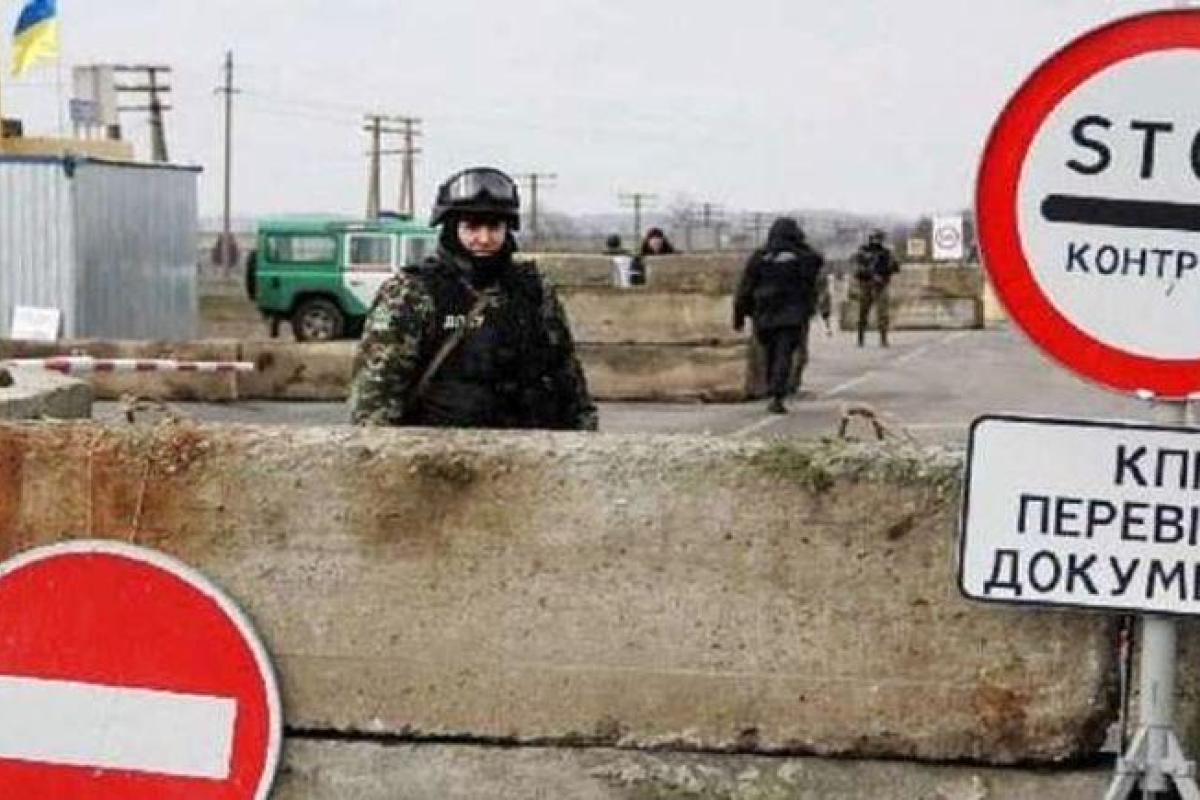 В Госпогранслужбе сообщили, какое количество транспортных средств находится на КПВВ на Донбассе 