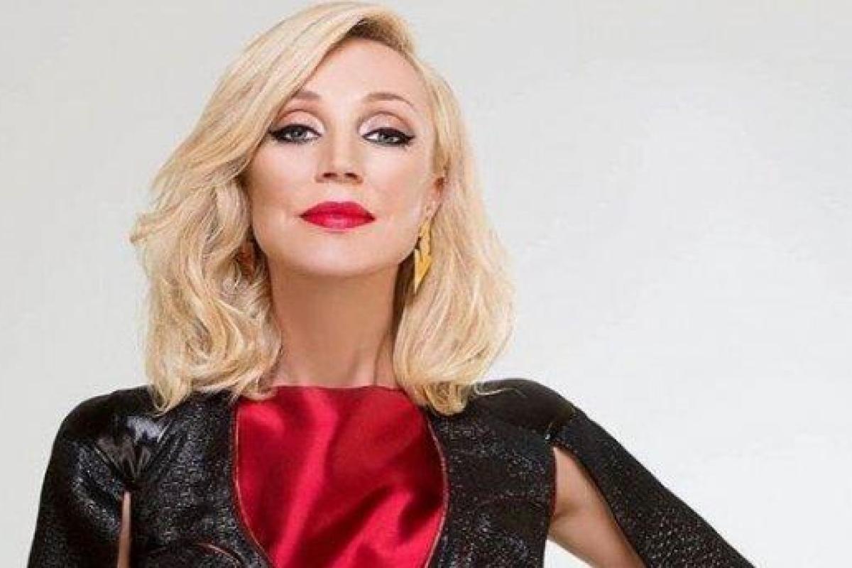 "Копия мама: Поклонники в восторге от наряда Кристины Орбакайте "Копия мама: Поклонники в восторге от наряда Кристины Орбакайте