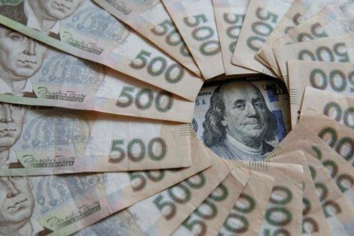 В США предупредили об опасности девальвации в Украине В США предупредили об опасности девальвации в Украине