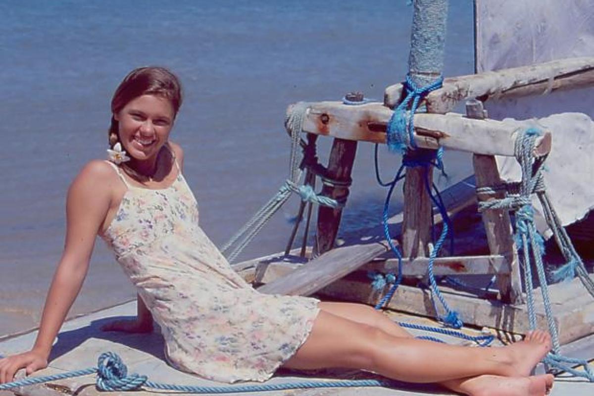 Девочка из сериала "Тропиканка" превратилась в горячую красотку: фото Девочка из сериала "Тропиканка" превратилась в горячую красотку: фото