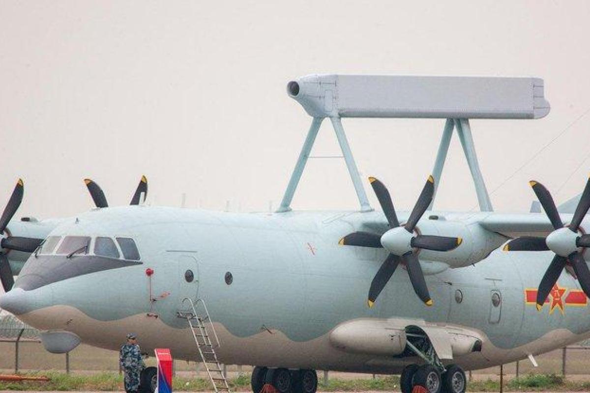 Авиакатастрофа в Китае: известно о 12-ти погибших Авиакатастрофа в Китае: известно о 12-ти погибших