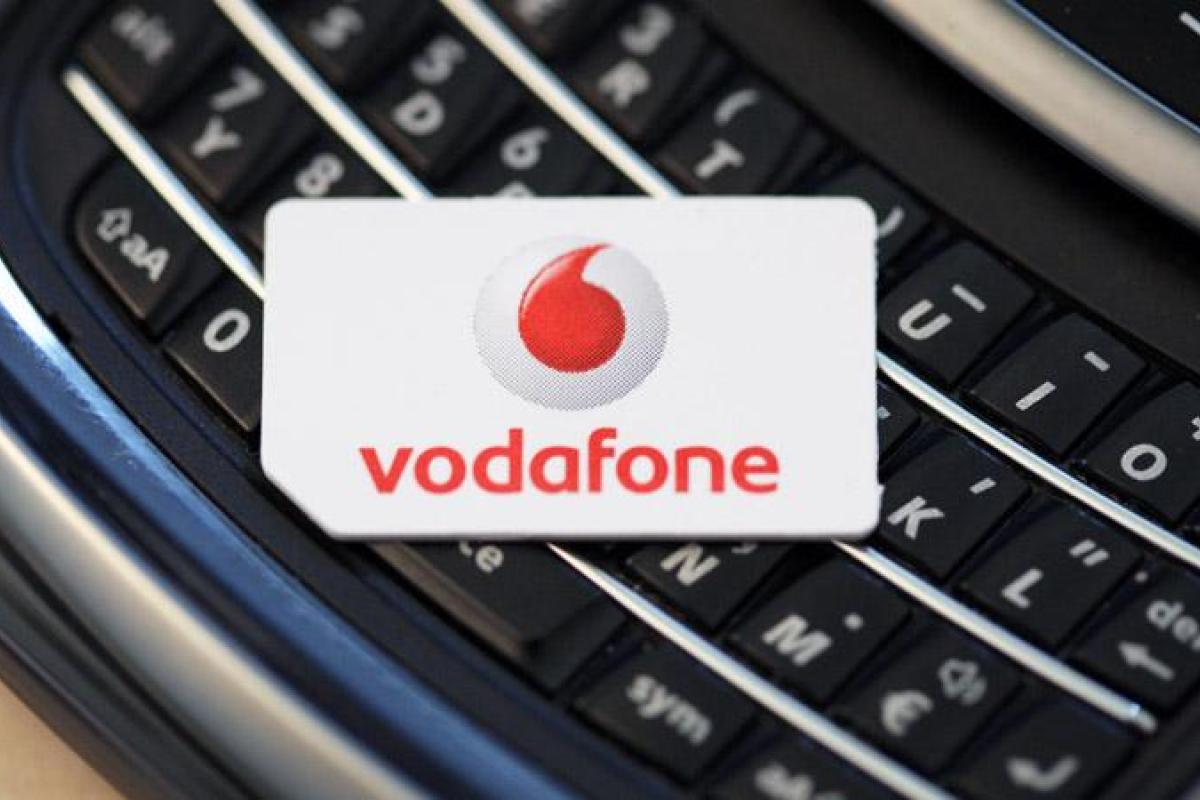 Новый удар по Vodafone в Луганске: чиновникам запрещают пользоваться украинской связью Новый удар по Vodafone в Луганске: чиновникам запрещают пользоваться украинской связью