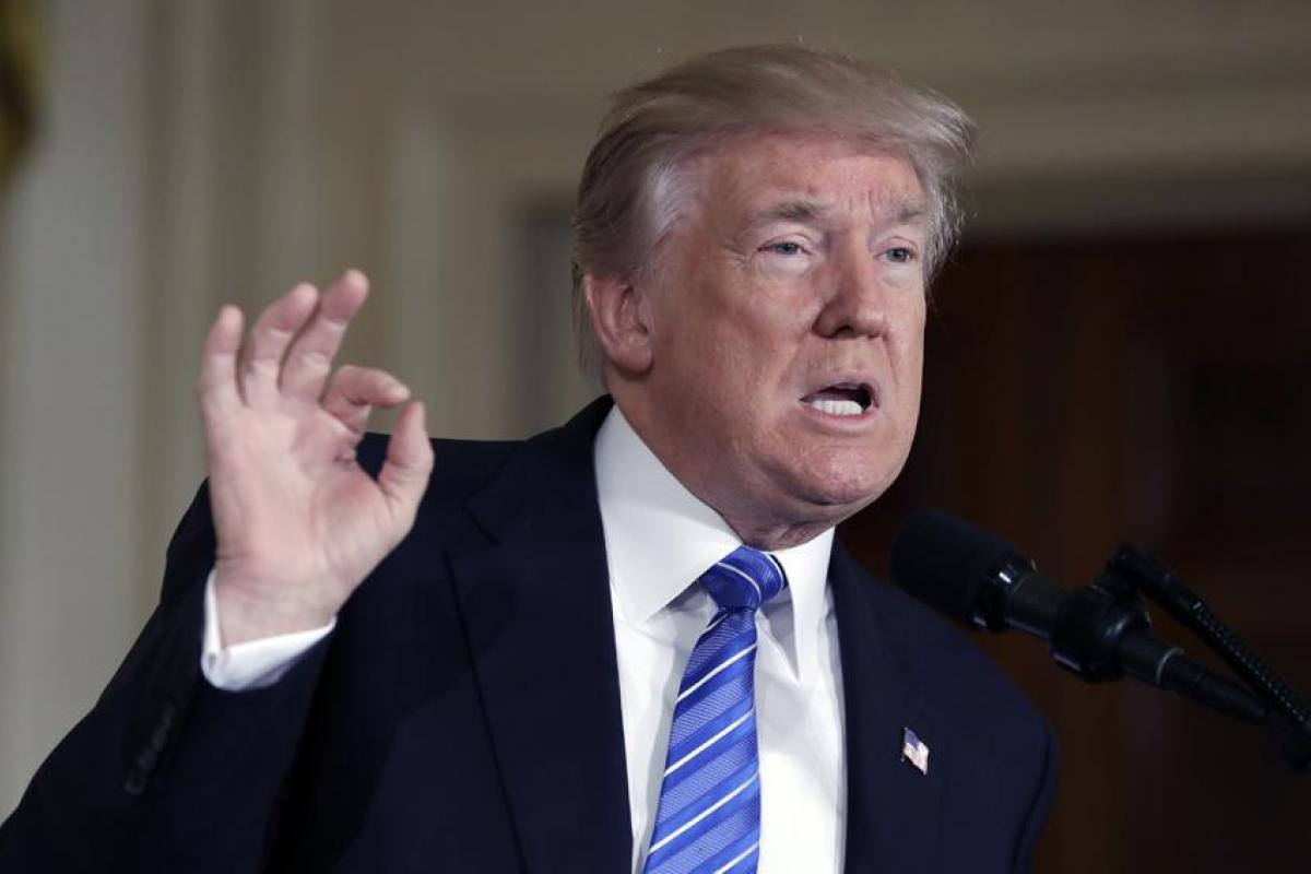 Из-за ситуации в Украине Трамп продлил санкции против России еще на год 