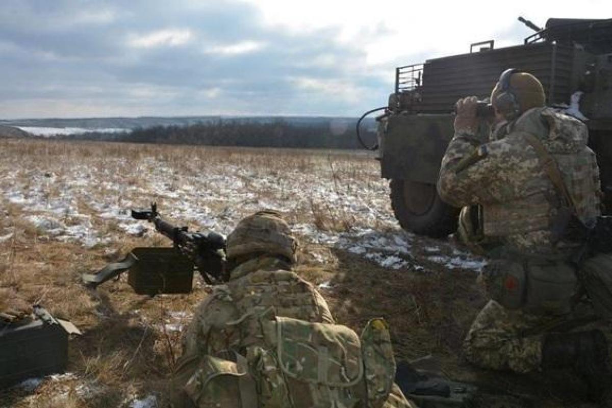 Боевики 13 раз обстреливали позиции ВСУ Боевики 13 раз обстреливали позиции ВСУ