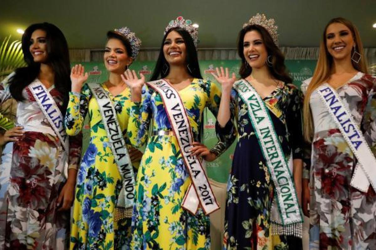 «Мисс Венесуэла»: Королевы красоты поругались из-за секс-услуг чиновникам и бизнесменам «Мисс Венесуэла»: Королевы красоты поругались из-за секс-услуг чиновникам и бизнесменам