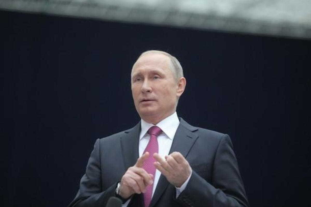 «Уезжай отсюда, ты нам не нужен»: дети освистали Путина в Махачкале