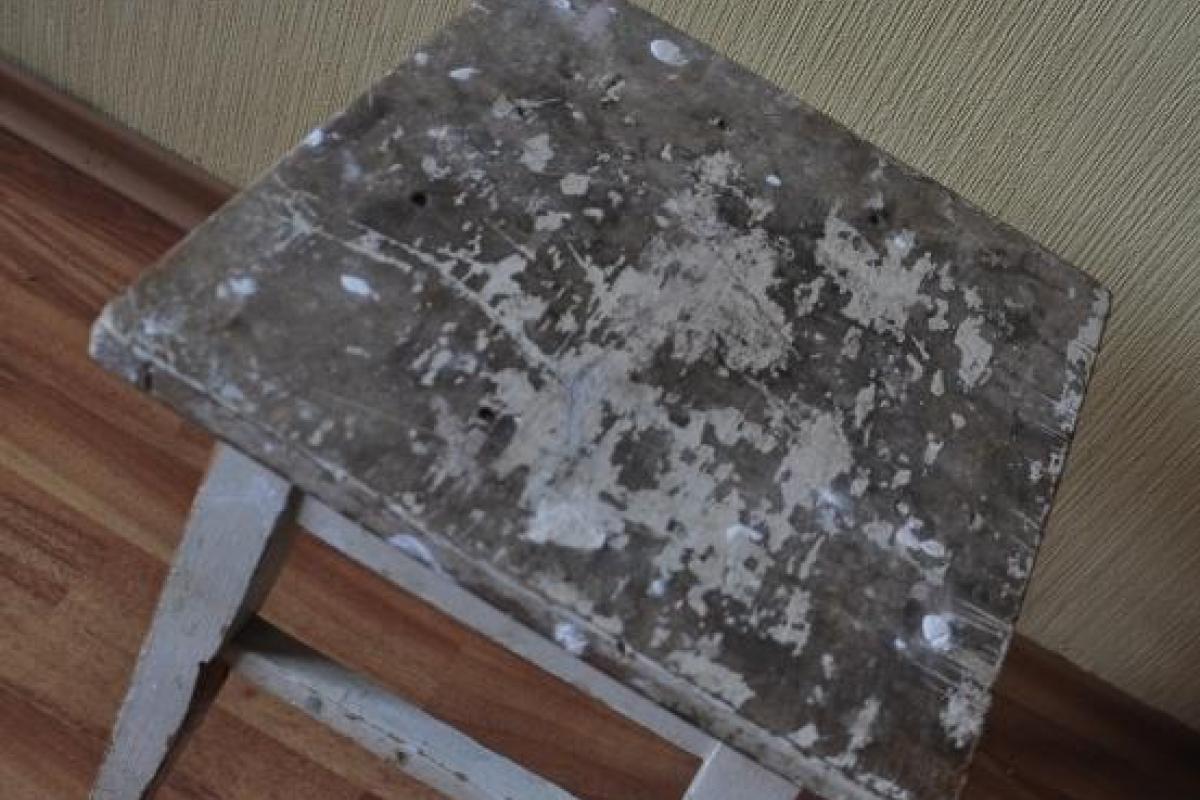 Ноу-хау от донецких водителей: табуретки за 250 рублей для проезда через блокпосты без очереди Ноу-хау от донецких водителей: табуретки за 250 рублей для проезда через блокпосты без очереди