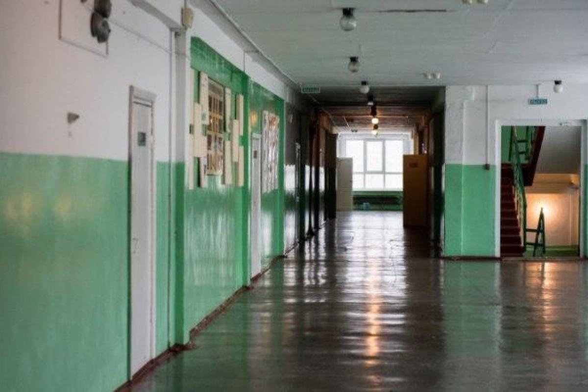 Поножовщина России: пятиклассник ударил ножом семиклассницу в живот Поножовщина России: пятиклассник ударил ножом семиклассницу в живот