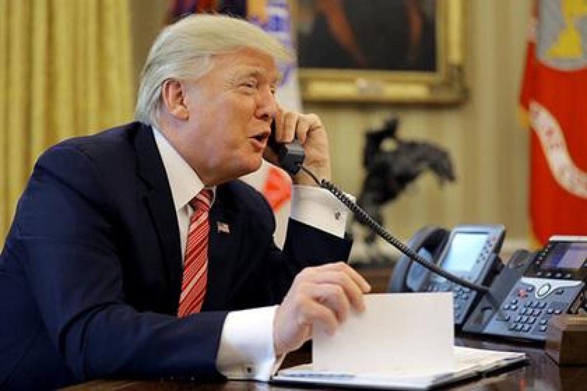 «Звонок из США в Россию»: Трампа раскритиковали за «хороший разговор» с Путиным «Звонок из США в Россию»: Трампа раскритиковали за «хороший разговор» с Путиным