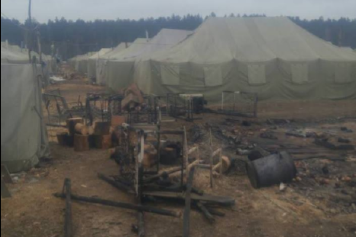 На Черниговщине произошел пожар в военном палаточном городке На Черниговщине произошел пожар в военном палаточном городке