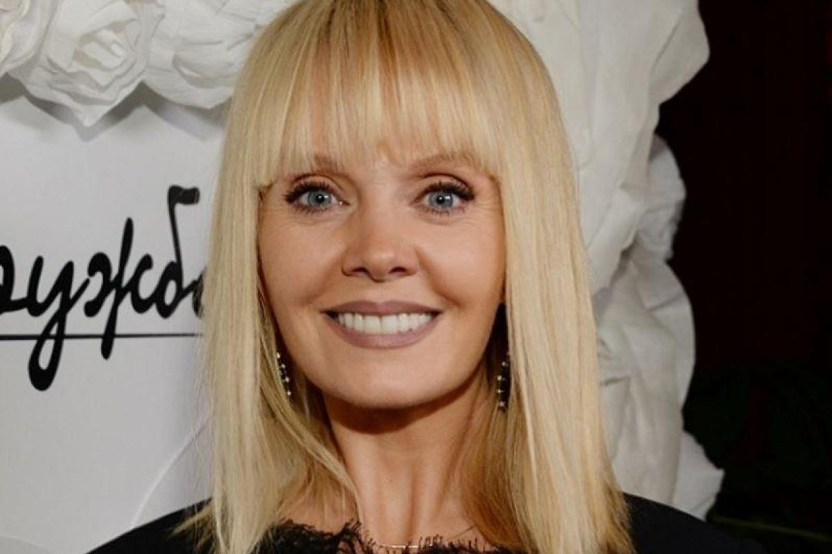 "Перестала стесняться": 50-летняя Валерия снялась топлес для обложки журнала "Перестала стесняться": 50-летняя Валерия снялась топлес для обложки журнала