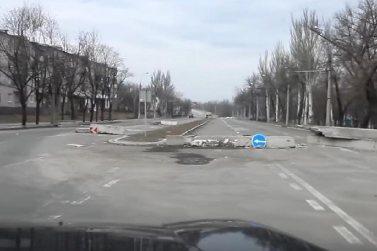 «ВСУ могут за 15 минут зайти в центр Донецка»: Ходаковский показал заброшенные блокпосты боевиков «ВСУ могут за 15 минут зайти в центр Донецка»: Ходаковский показал заброшенные блокпосты боевиков