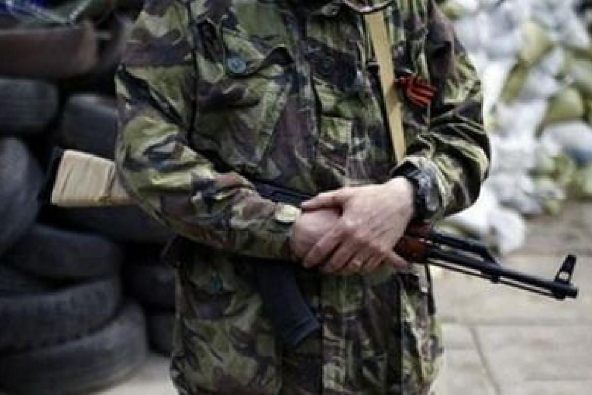 На Донетчине бывший боевик "ДНР" сдался полиции На Донетчине бывший боевик "ДНР" сдался полиции