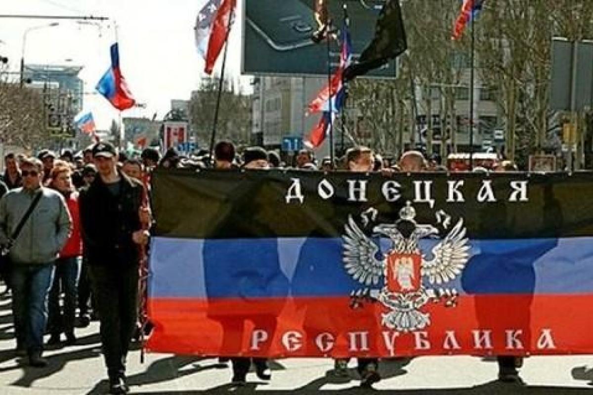 Блогер рассказал, как в "ДНР" готовятся к 9 мая и "годовщине референдума" Блогер рассказал, как в "ДНР" готовятся к 9 мая и "годовщине референдума"