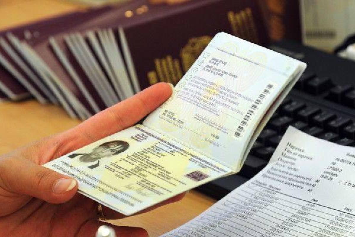 Переселенцам могут разрешить оформлять паспорта по фактическому месту проживания Переселенцам могут разрешить оформлять паспорта по фактическому месту проживания