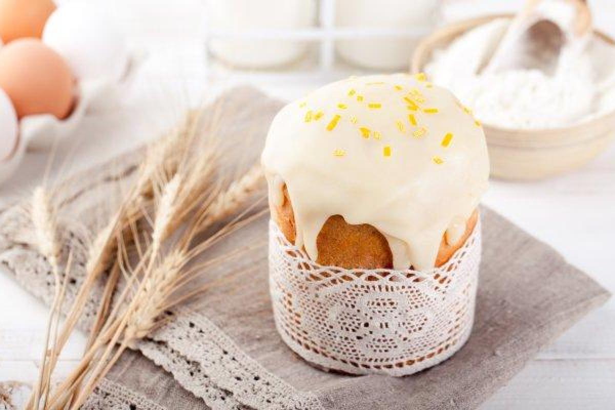 Глазурь для кулича на Пасху, которая не осыпается Глазурь для кулича на Пасху, которая не осыпается