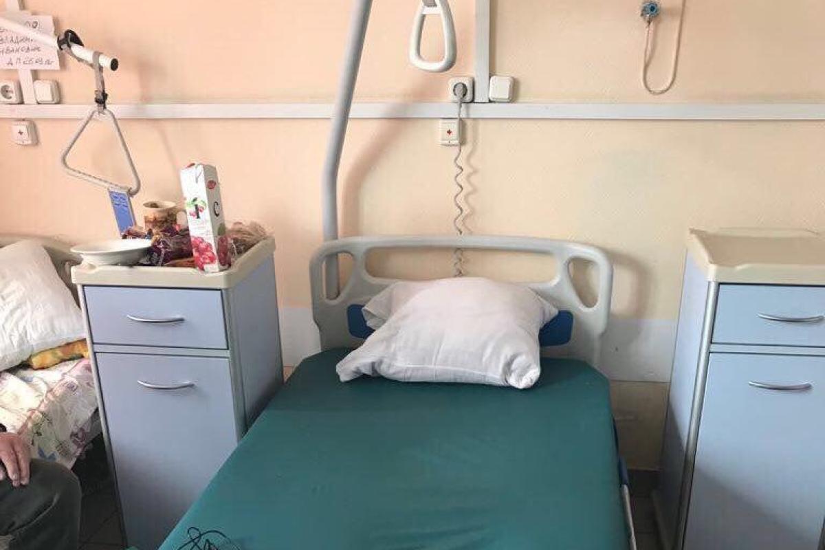 В Москве пожилой пациент зарезал стонавшего соседа по палате на глазах у больных В Москве пожилой пациент зарезал стонавшего соседа по палате на глазах у больных