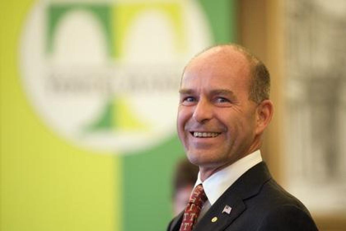 «Ушел в горы и не вернулся»: известный миллиардер пропал в Альпах вскоре после смерти отца