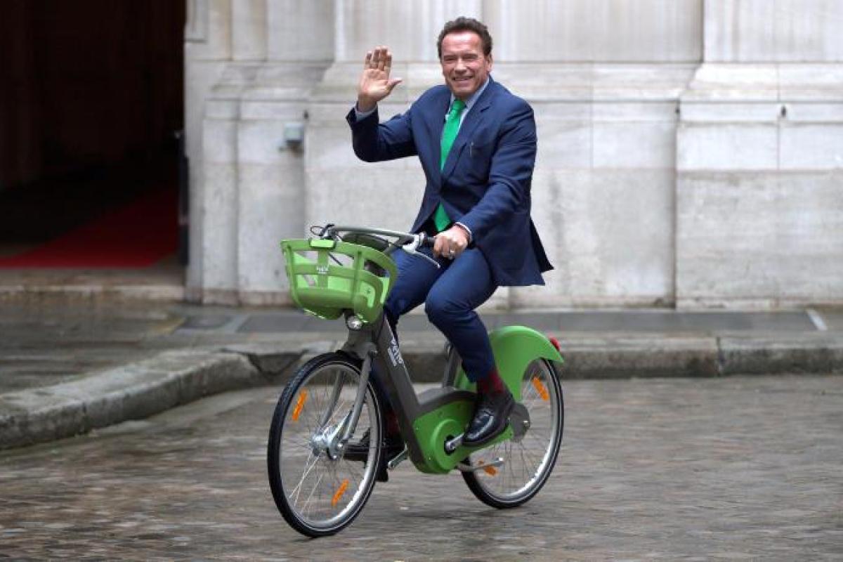 Арнольда Шварцнеггера выписали из больницы Арнольда Шварцнеггера выписали из больницы