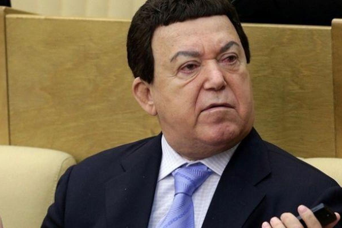 Иосифа Кобзона экстренно госпитализировали из-за проблем с сердцем - СМИ Иосифа Кобзона экстренно госпитализировали из-за проблем с сердцем - СМИ