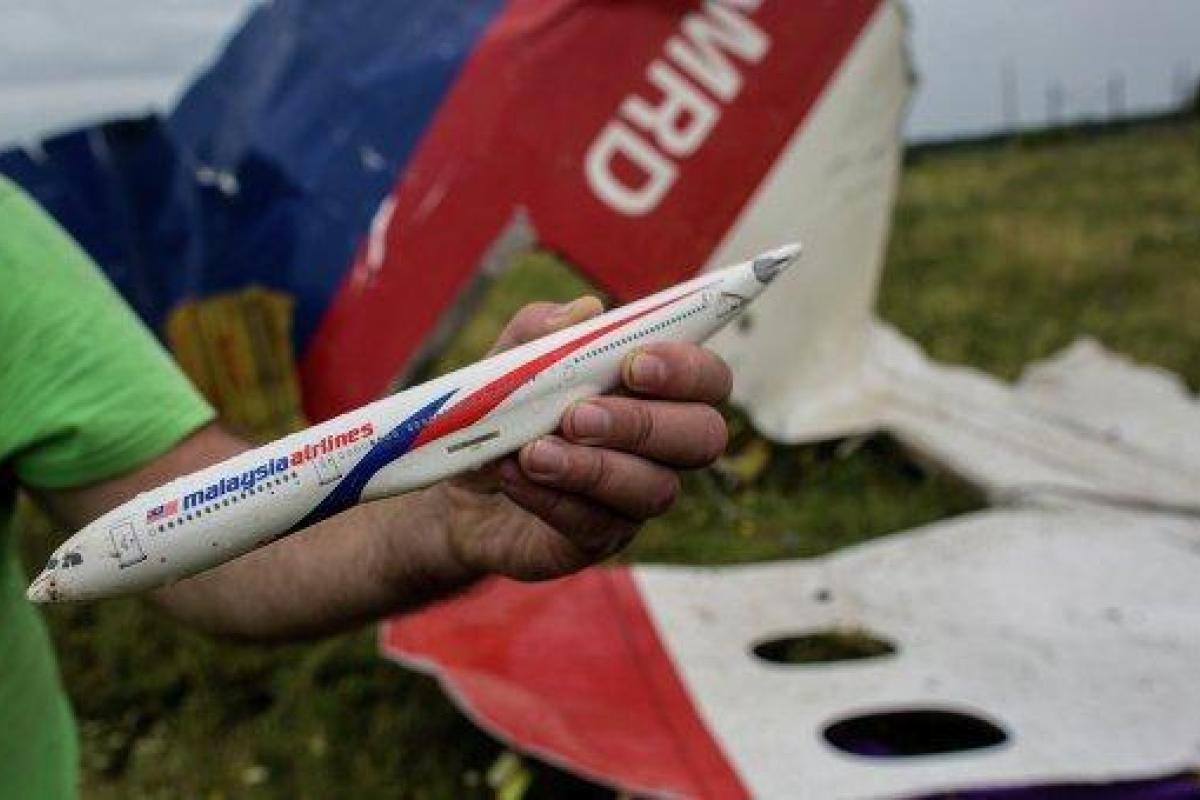 «Хотят услышать имена всех виновных»: семьи жертв МН17 написали россиянам открытое письмо «Хотят услышать имена всех виновных»: семьи жертв МН17 написали россиянам открытое письмо