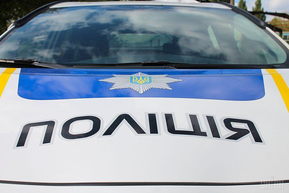 Показала средний палец и уехала: патрульная из Харькова шокировала своим поведением Показала средний палец и уехала: патрульная из Харькова шокировала своим поведением