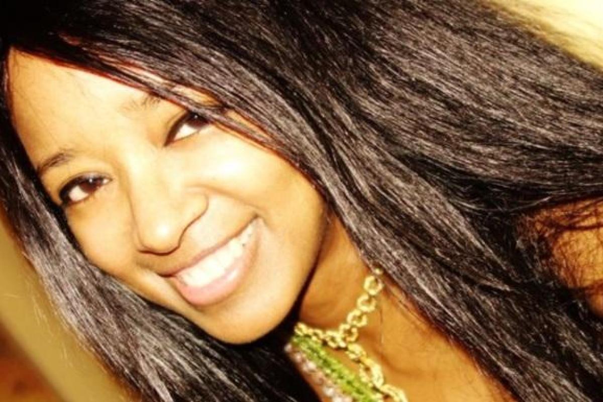 Разбились насмерть: в Нью-Йорке модель Playboy с сыном выпала из окна отеля