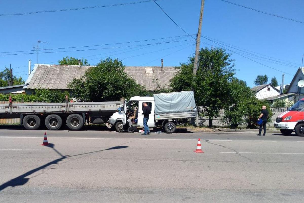 ДТП в Днепре: пострадали 4 человека, из них один - ребенок ДТП в Днепре: пострадали 4 человека, из них один - ребенок