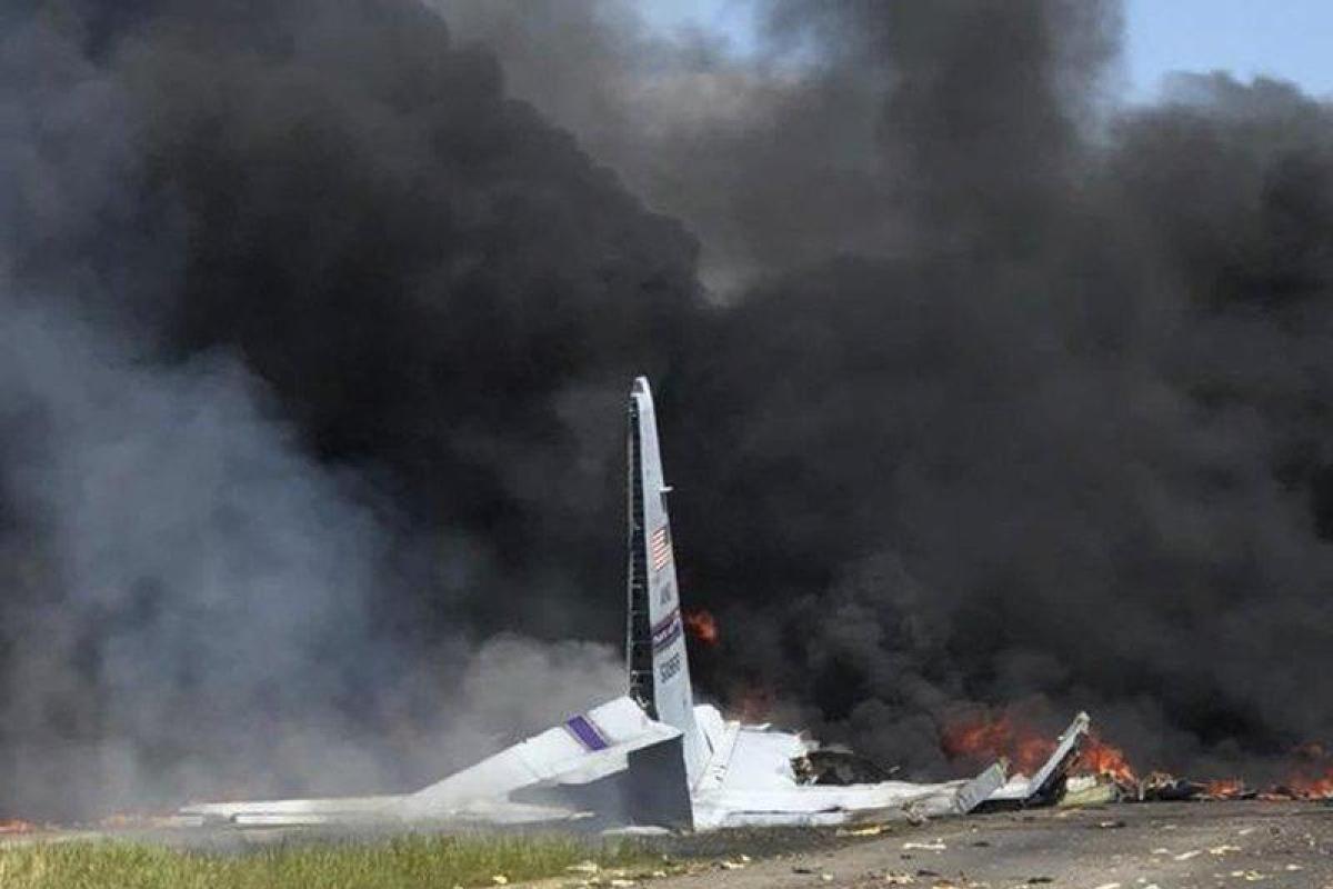 Крушение самолета в США: камера наблюдения зафиксировала момент падения 