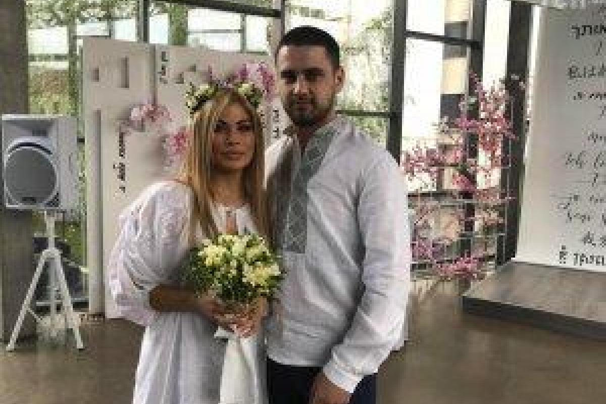 Спустя неделю после развода нардеп Дейдей женился снова: подробности бракосочетания Спустя неделю после развода нардеп Дейдей женился снова: подробности бракосочетания