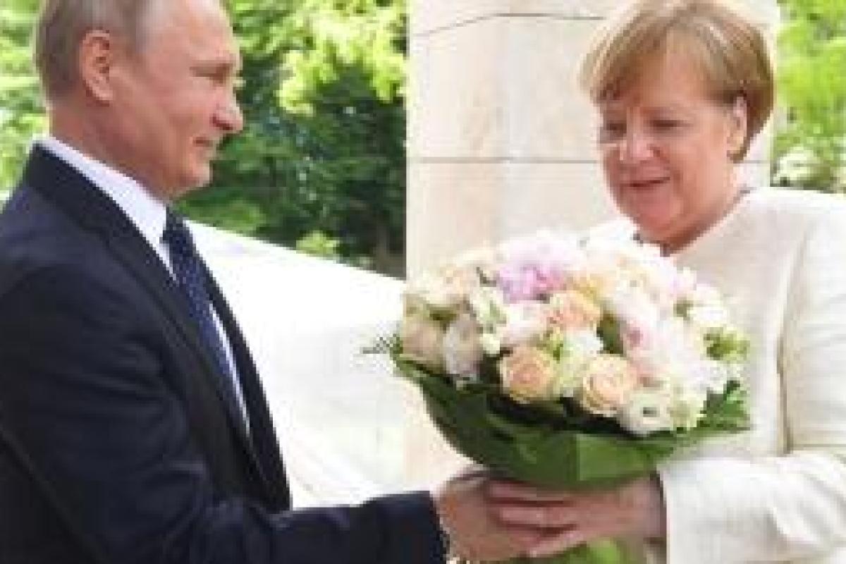 Путин оскорбил Меркель: в Германии назвали чем Путин оскорбил Меркель: в Германии назвали чем