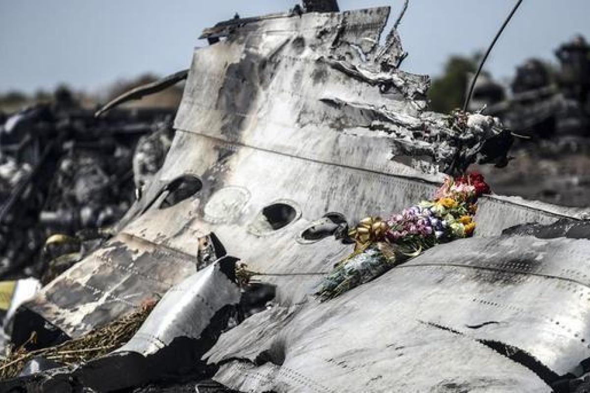 В слове "Украина" сделали 7 ошибок и поэтому получилось слово "Россия": у путинских троллей новая версия по MH17 В слове "Украина" сделали 7 ошибок и поэтому получилось слово "Россия": у путинских троллей новая версия по MH17