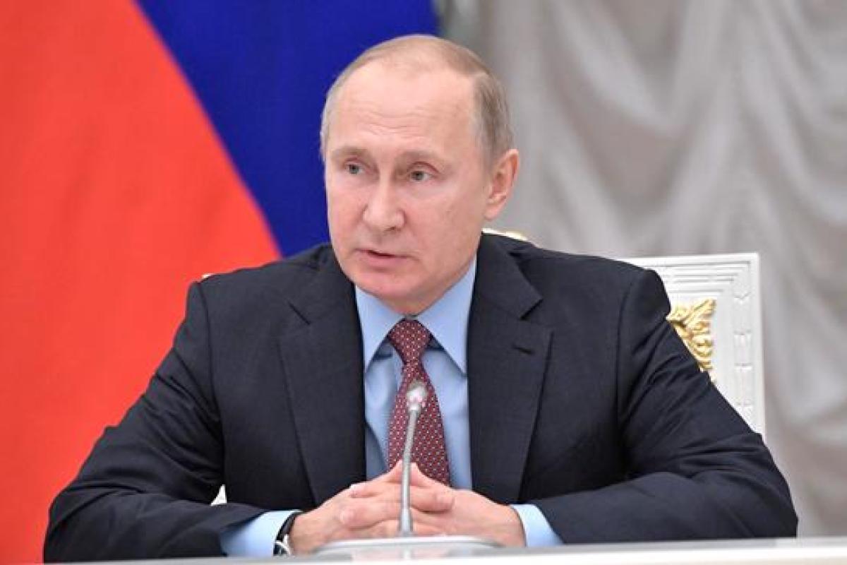 Путин сообщил, в каком формате Россия готова обсуждать ситуацию на Донбассе Путин сообщил, в каком формате Россия готова обсуждать ситуацию на Донбассе