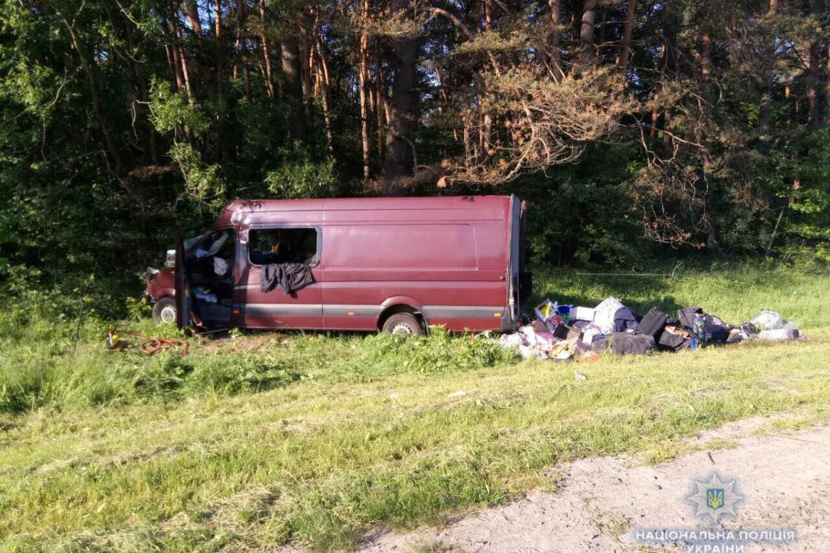 ДТП во Львовской области: погибли шесть человек