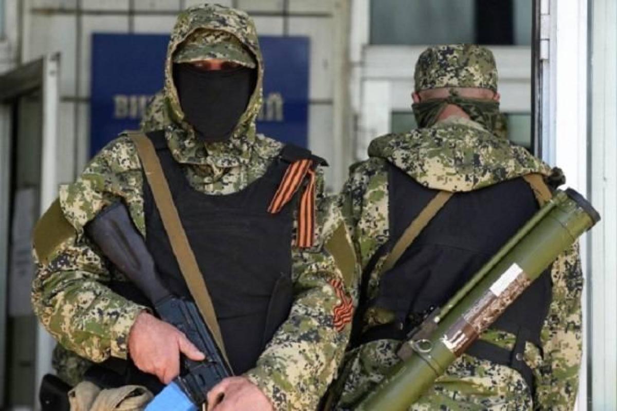 Полторак рассказал, сколько украинцев воюет на стороне "ЛДНР" Полторак рассказал, сколько украинцев воюет на стороне "ЛДНР"