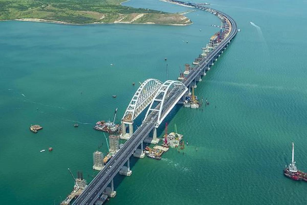 В Мининфраструктуры подсчитали убытки из-за построенного Керченского моста