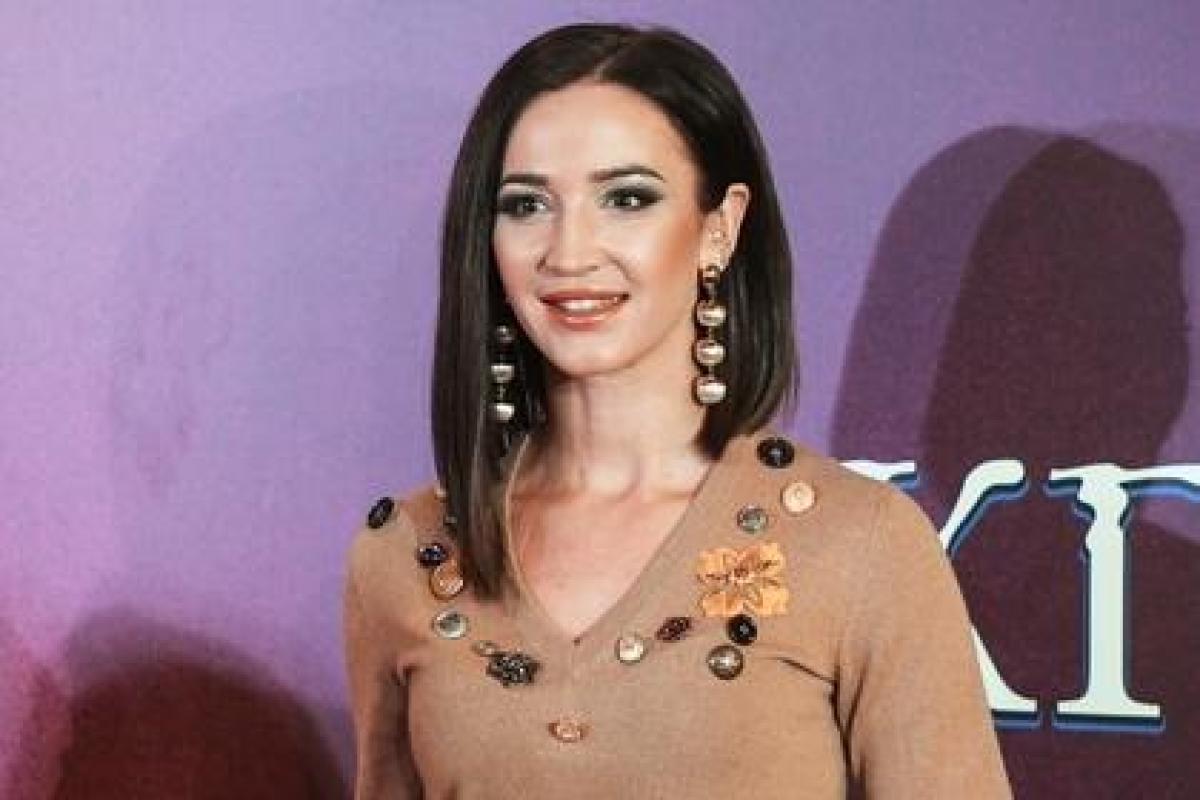 Слишком смелый наряд Бузовой вызвал возмущение в сети Слишком смелый наряд Бузовой вызвал возмущение в сети