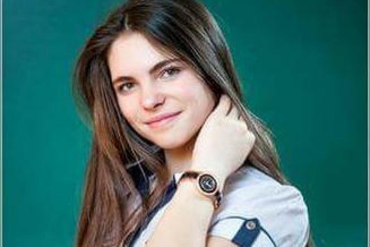 В сети появилось фото 15-летней девочки, которую убил осколок вражеского снаряда на Донбассе В сети появилось фото 15-летней девочки, которую убил осколок вражеского снаряда на Донбассе