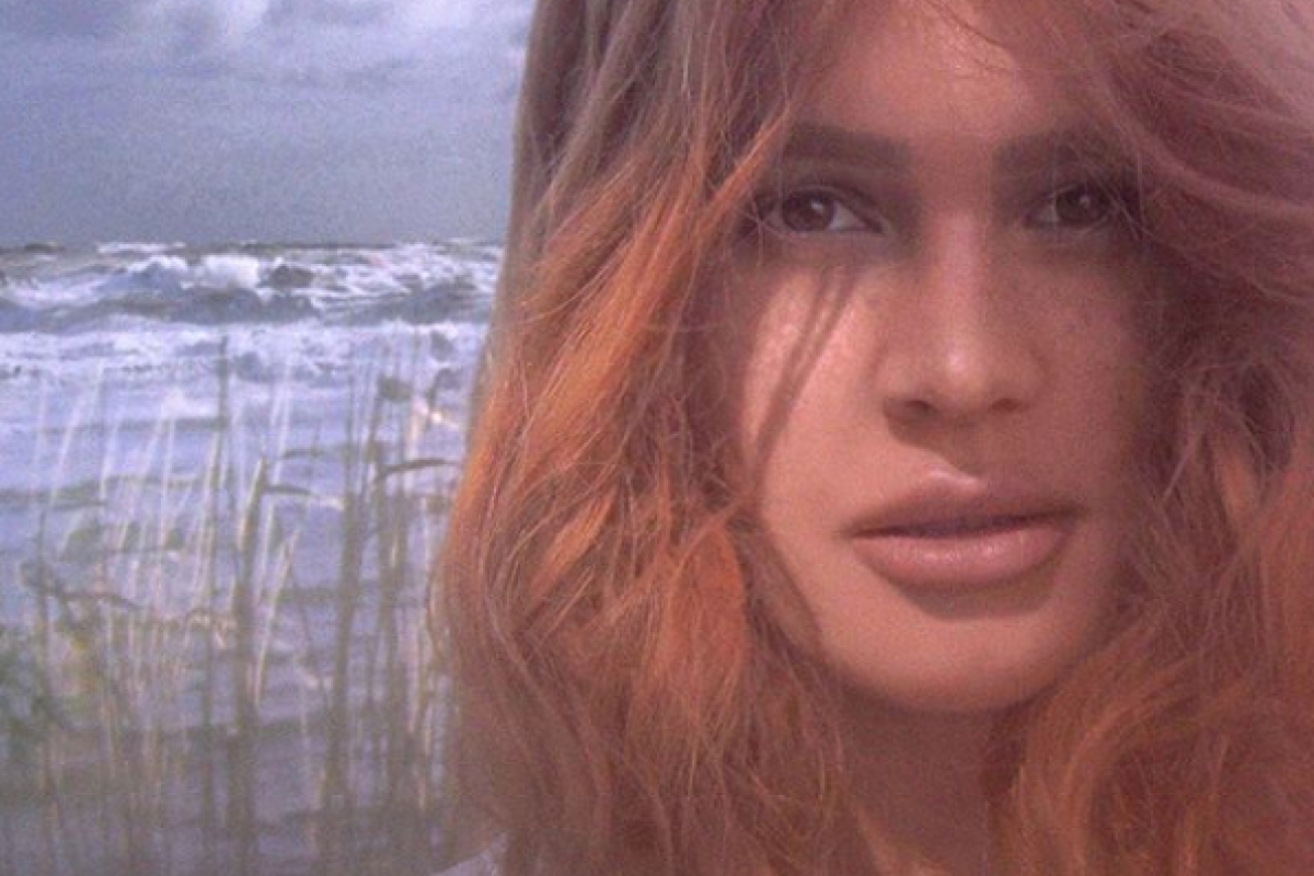 Трансгендер Зианджа обнародовала новые фото в чувственных образах Трансгендер Зианджа обнародовала новые фото в чувственных образах